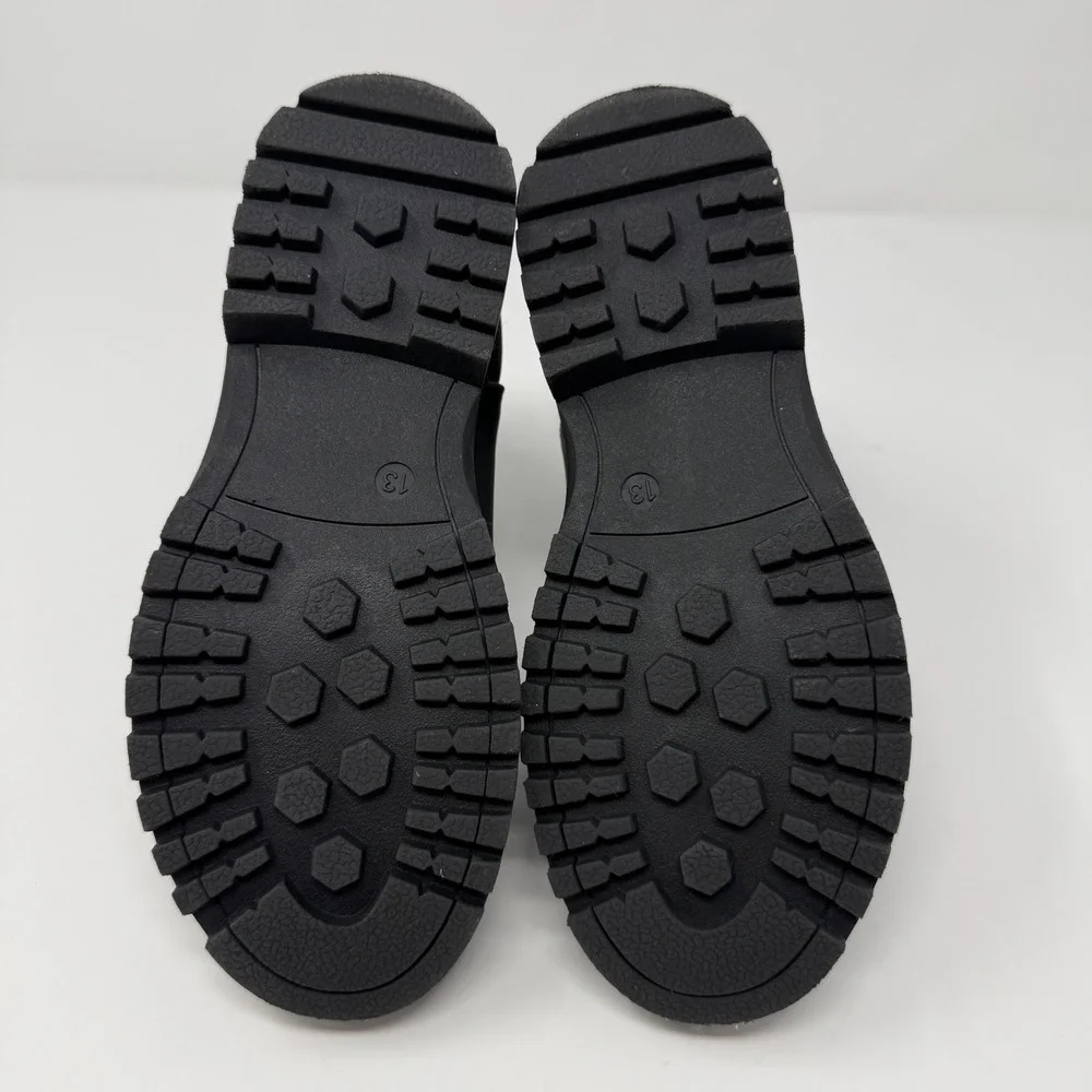 Cotton On Kids Black Matte Chelsea Boots Size 1 US Kids Lug Sole‎
